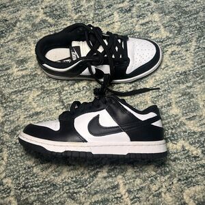 Women’s dunk low black and white